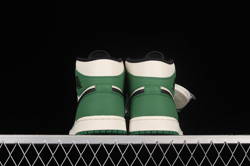 AJ1 Mid