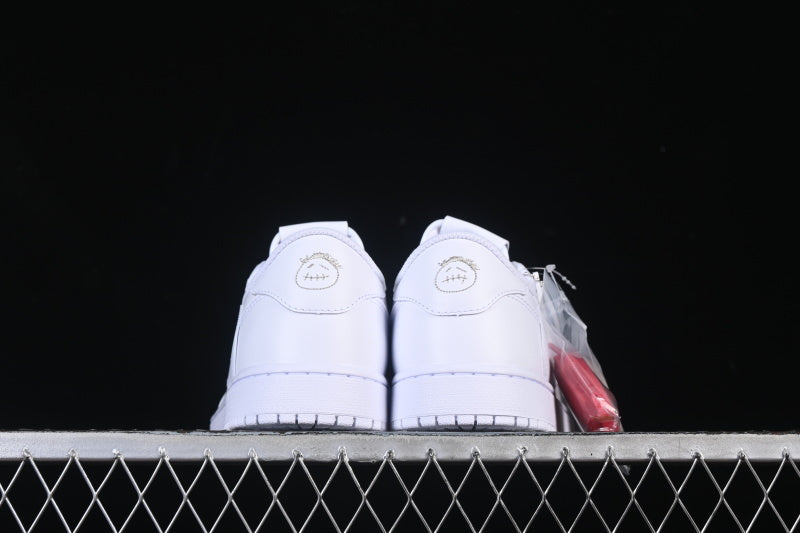 AJ1 Low