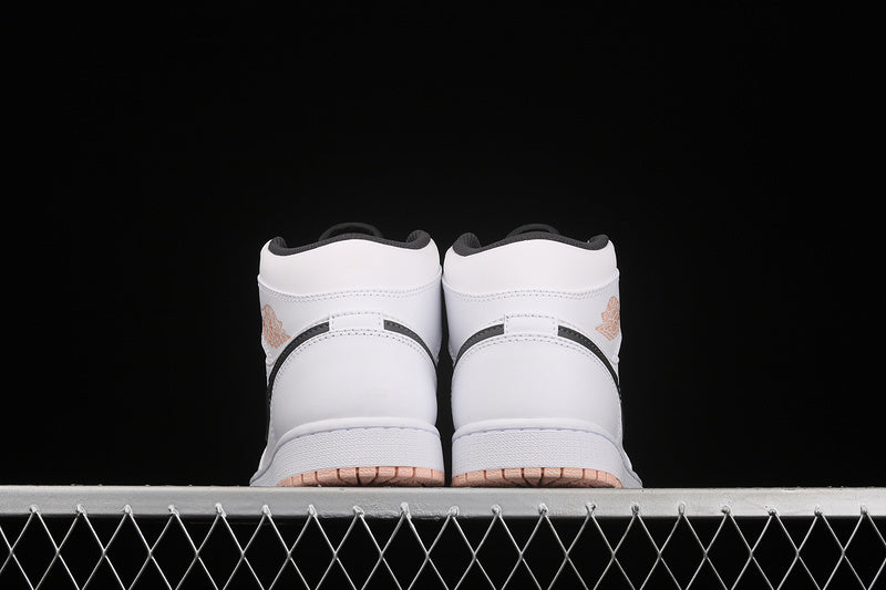 AJ1 Mid