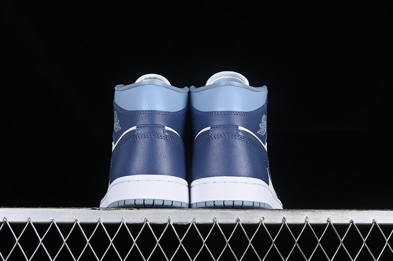 AJ1 Mid