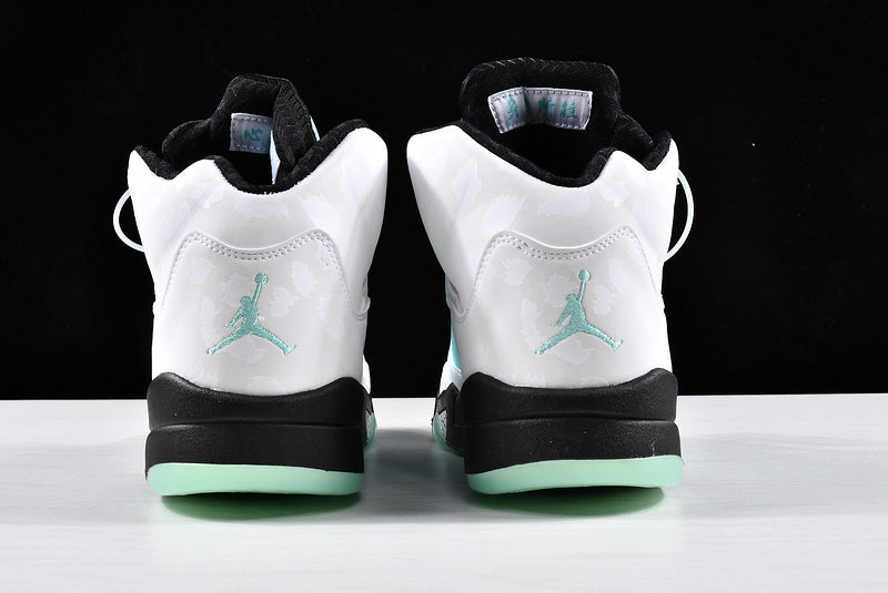 AJ4