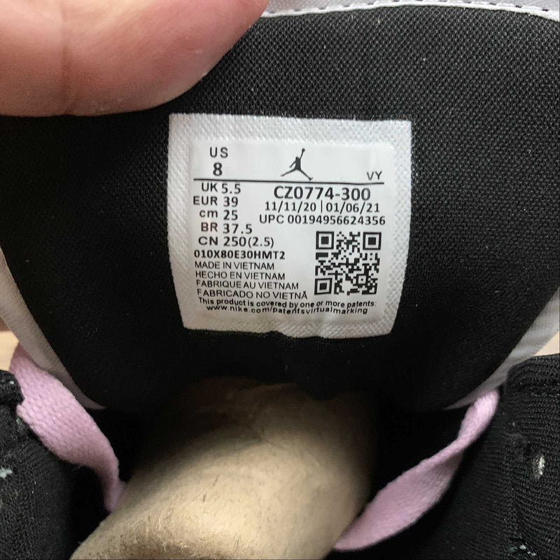 AJ1 Mid