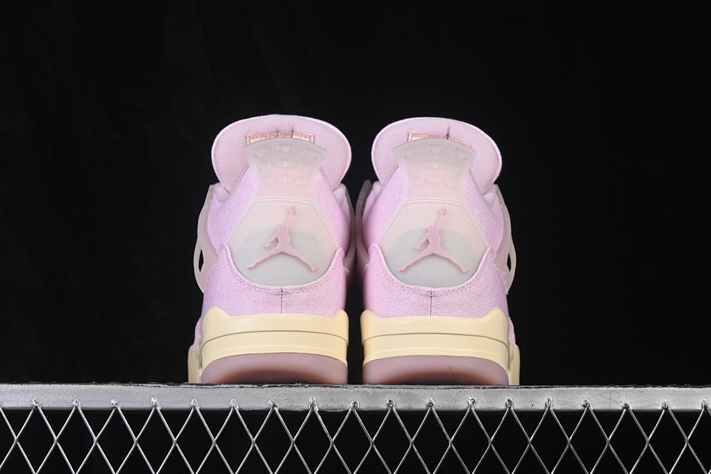 AJ4