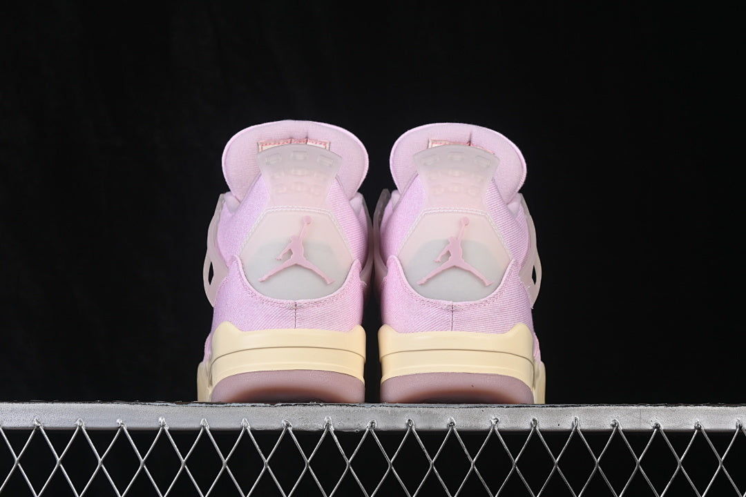 AJ4