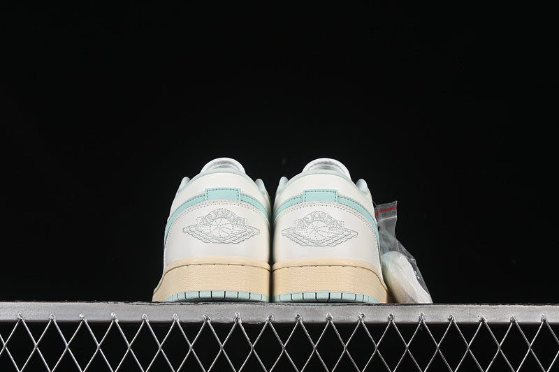 AJ1 Low