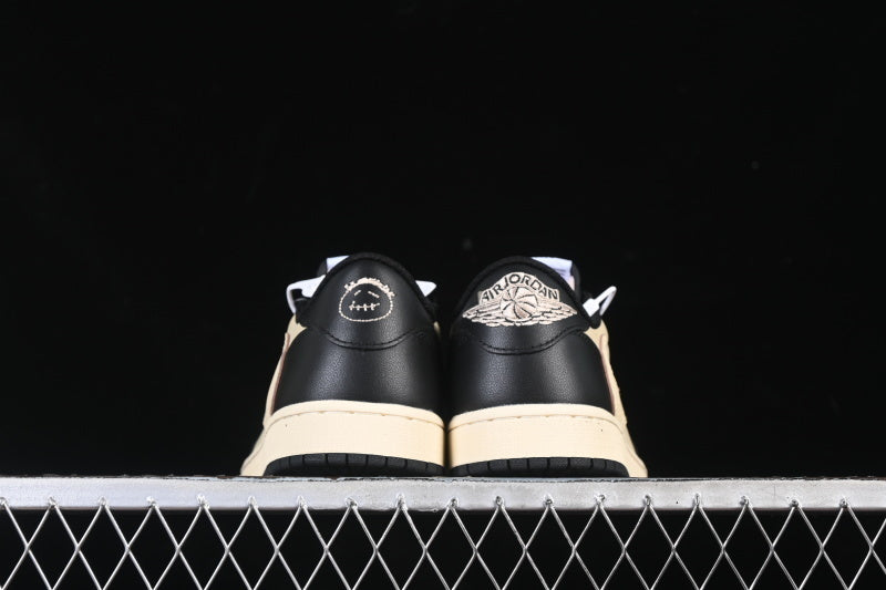 AJ1 Low