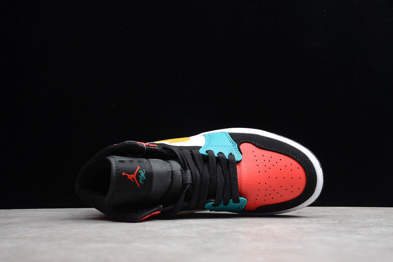 AJ1 Mid