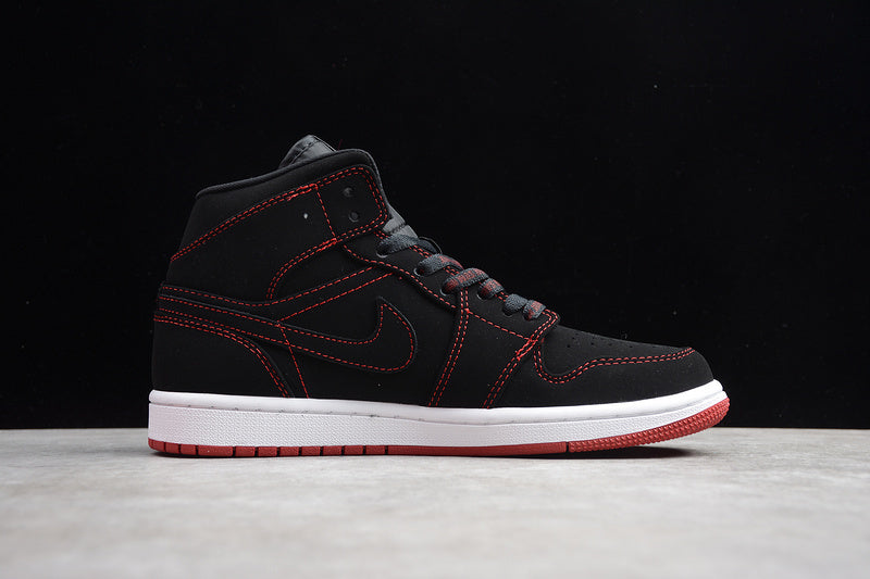 AJ1 Mid