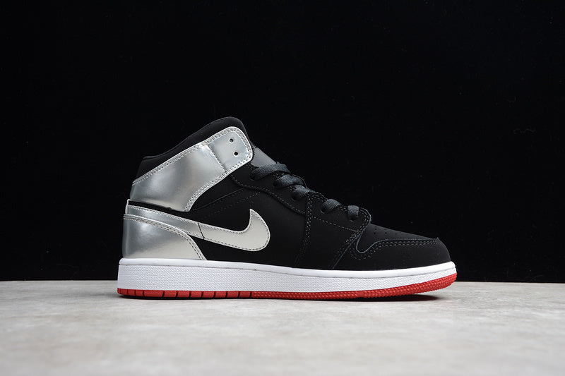 AJ1 Mid