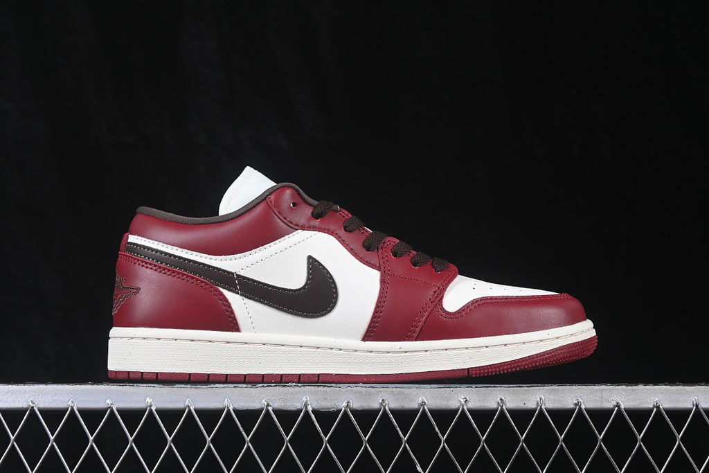 AJ1 Low