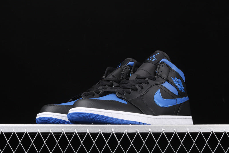 AJ1 Mid
