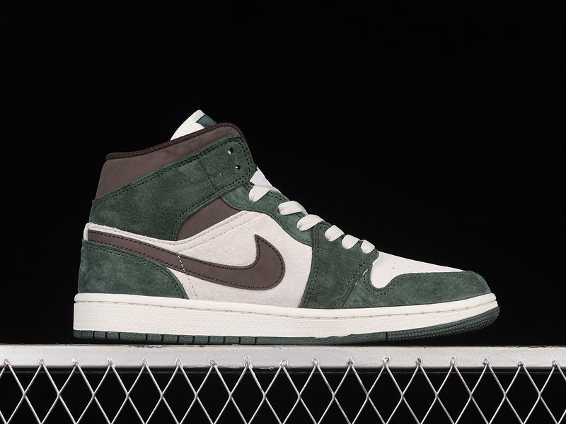 AJ1 Mid