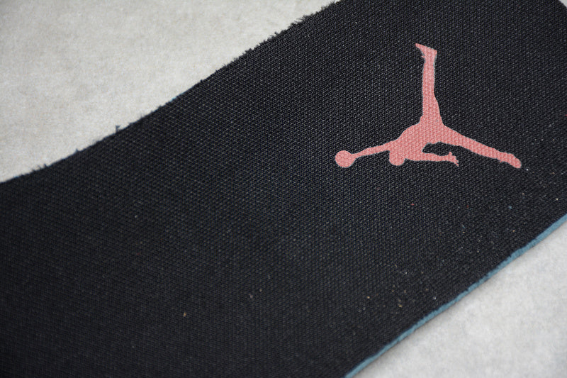AJ1 Mid
