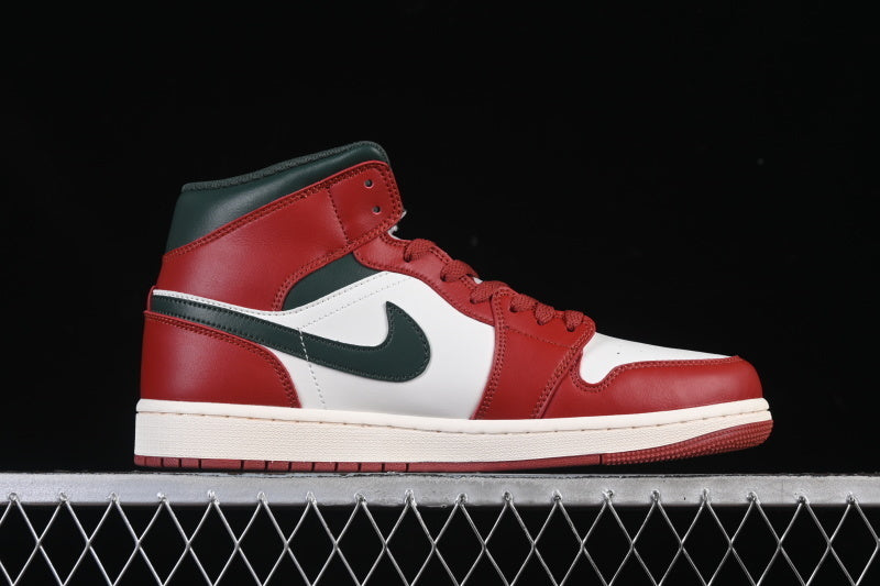 AJ1 Mid