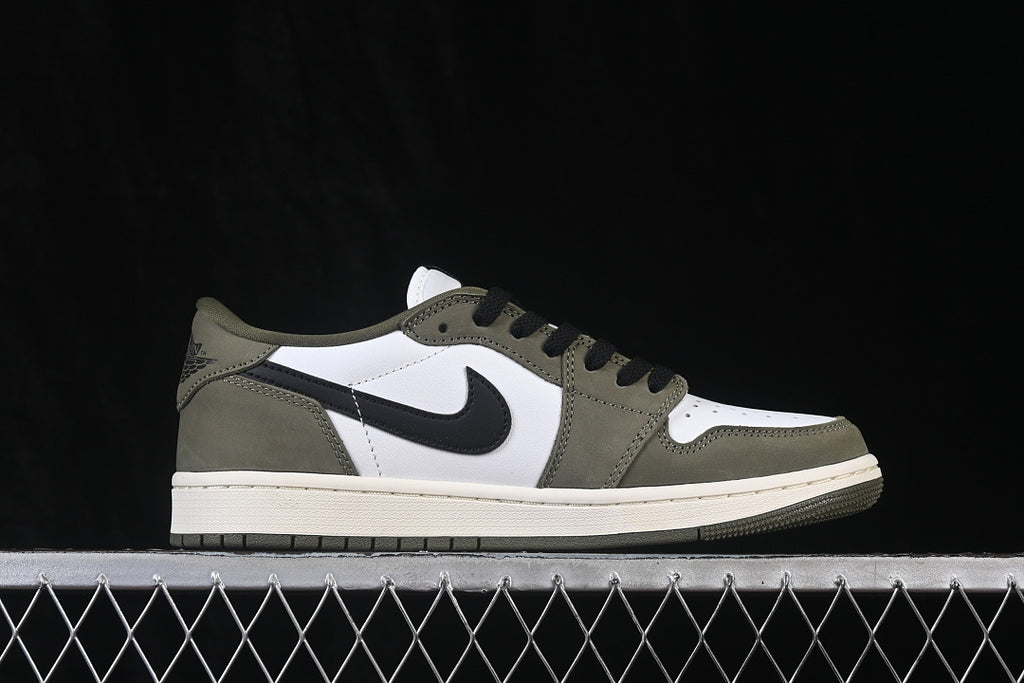 AJ1 Low