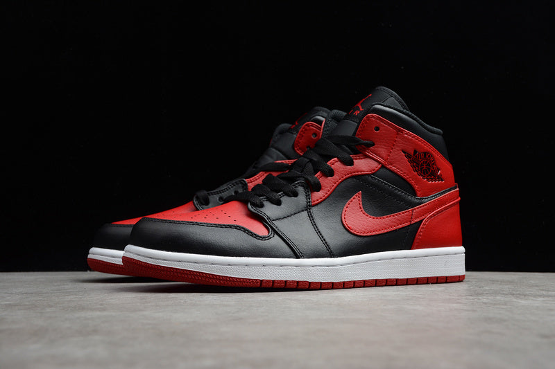 AJ1 Mid
