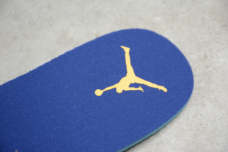 AJ1 Mid