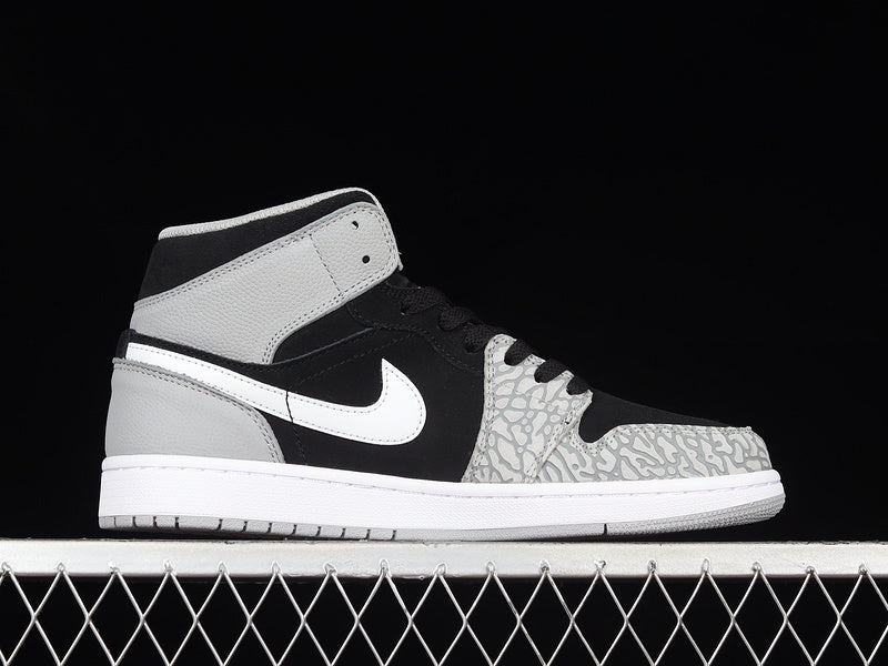 AJ1 Mid