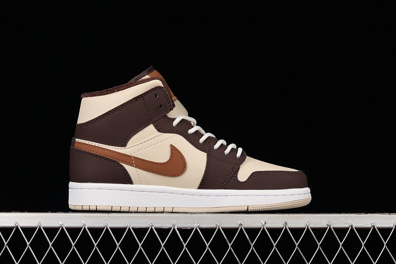 AJ1 Mid