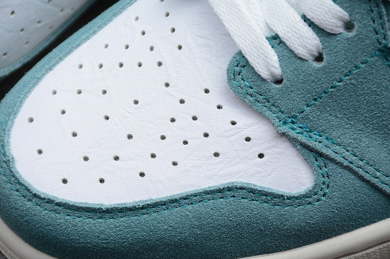 AJ1 High