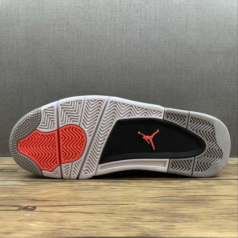 AJ4