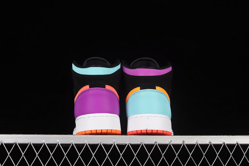 AJ1 Mid