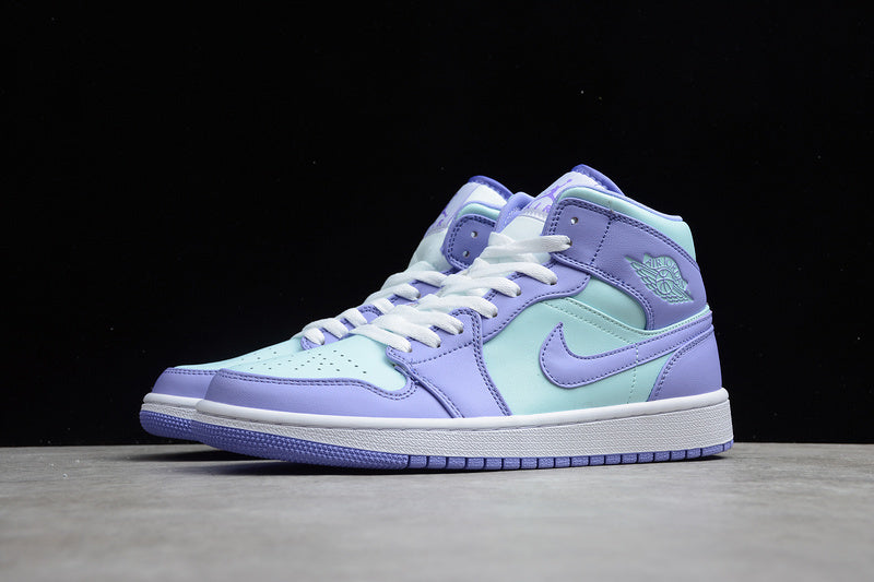 AJ1 Mid