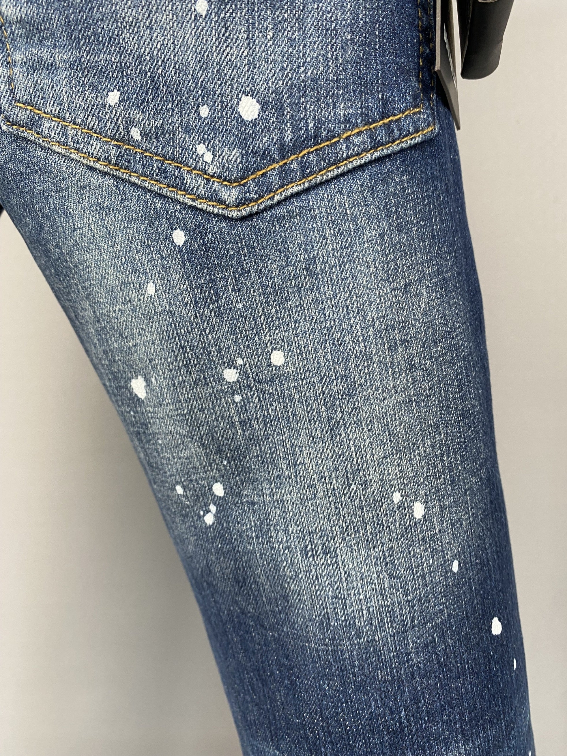 D2 Jeans