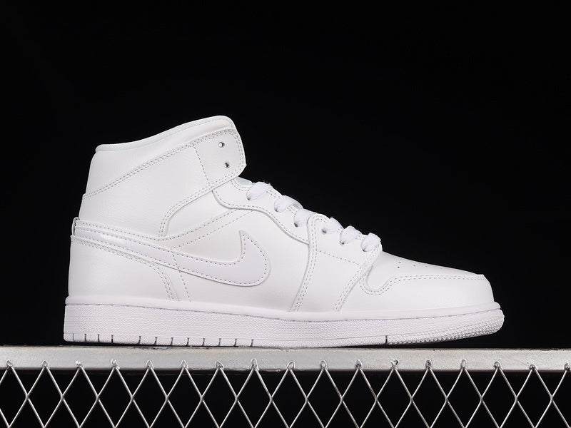 AJ1 Mid