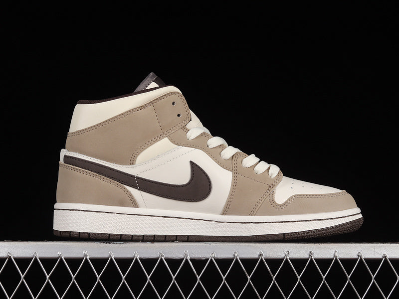 AJ1 Mid