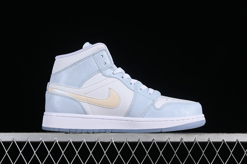 AJ1 Mid