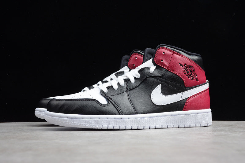 AJ1 Mid