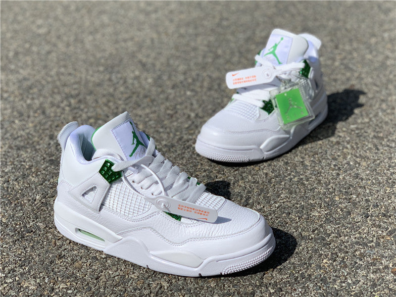 AJ4
