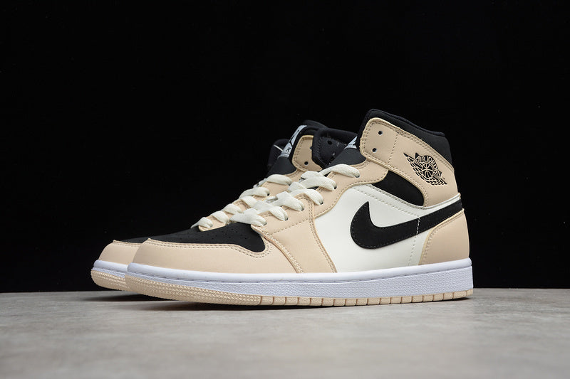 AJ1 Mid