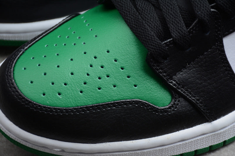 AJ1 Mid