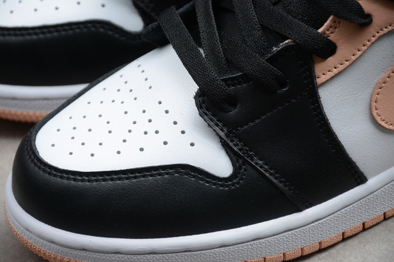 AJ1 Mid