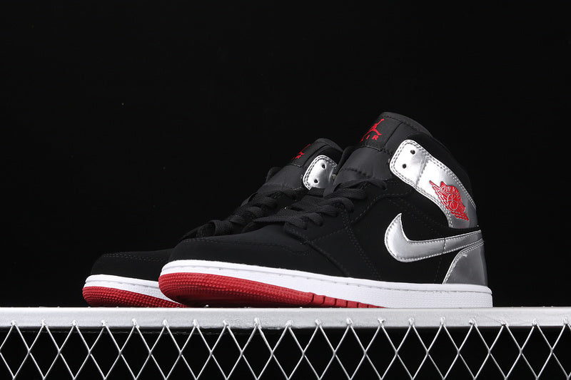 AJ1 Mid