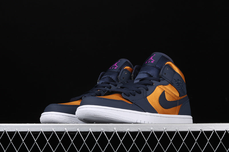 AJ1 Mid