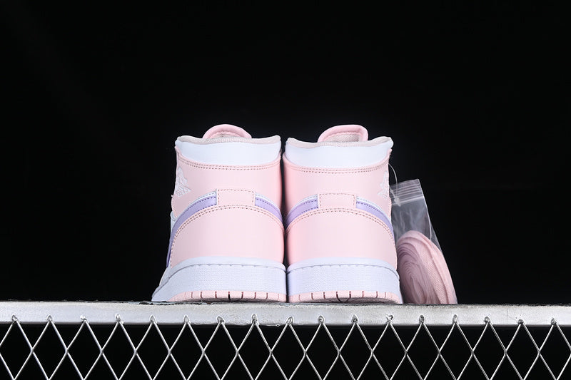 AJ1 Mid