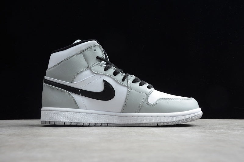 AJ1 Mid