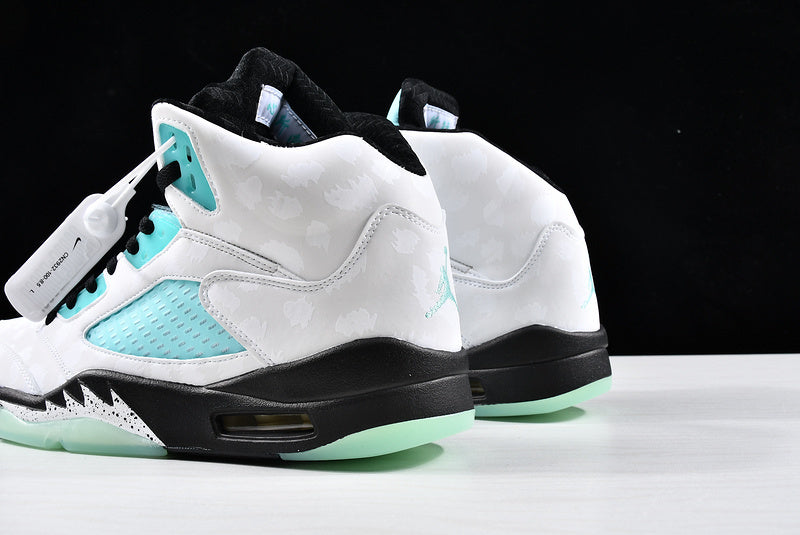 AJ4