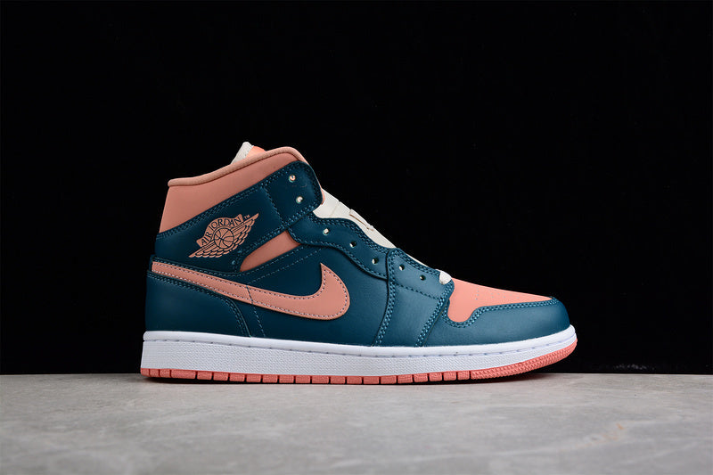 AJ1 Mid