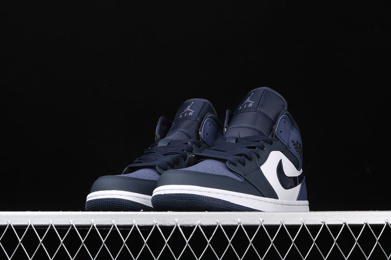 AJ1 Mid