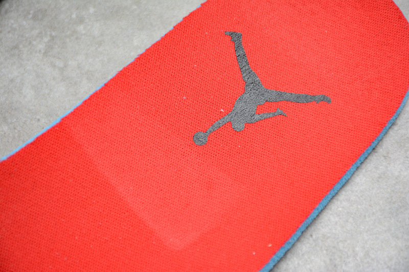 AJ1 Mid