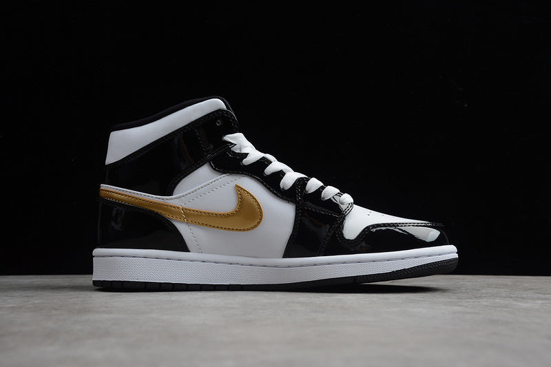 AJ1 Mid