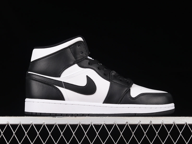 AJ1 Mid