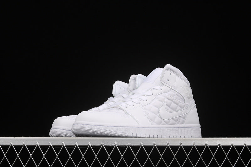 AJ1 Mid