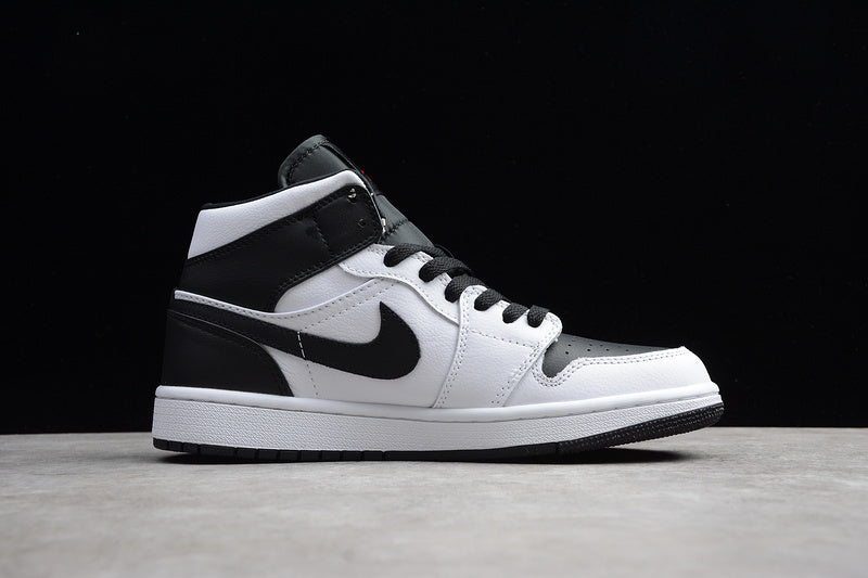 AJ1 Mid