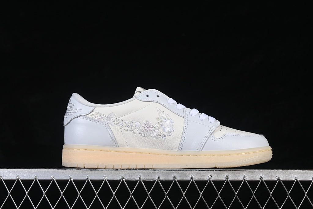 AJ1 Low