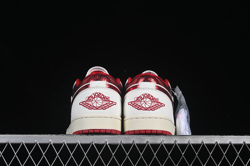 AJ1 Low